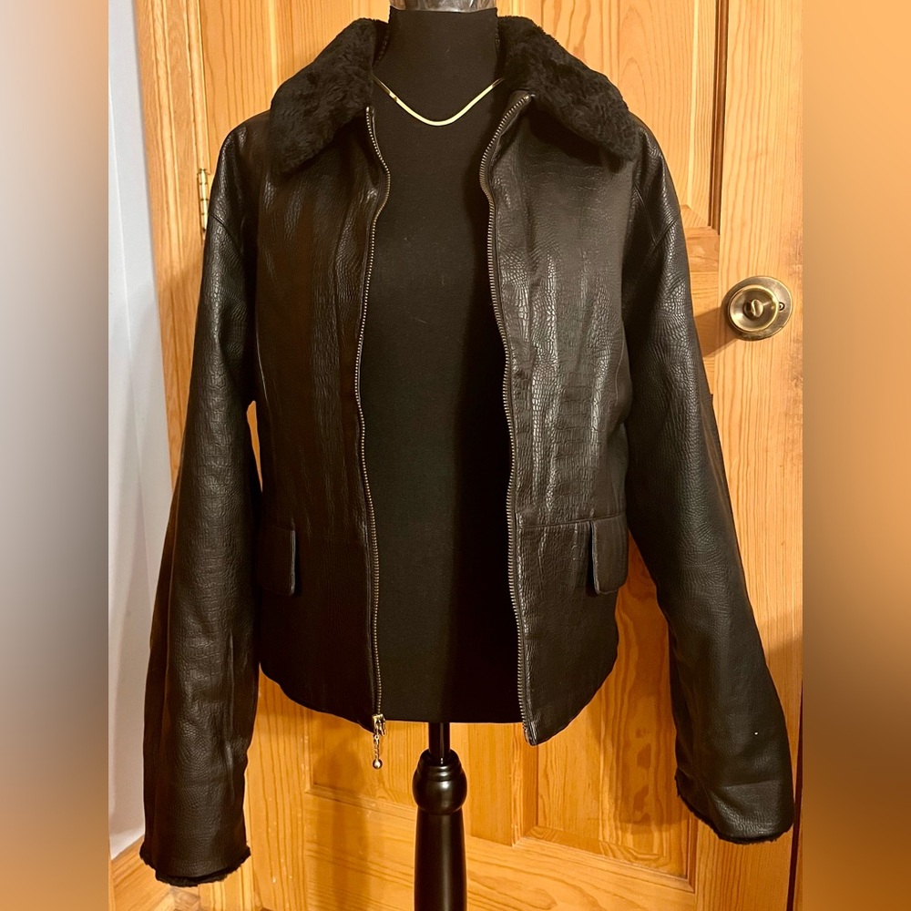 VTG Current Seen Black Faux Leather Aviator Bomber Jacket Fur Collar L